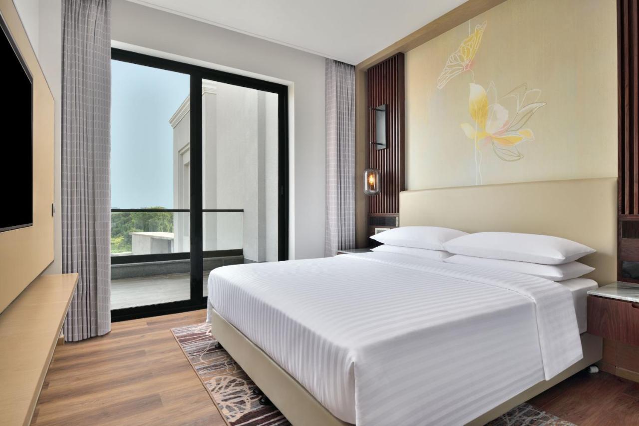 Courtyard By Marriott Gorakhpur Ξενοδοχείο Εξωτερικό φωτογραφία
