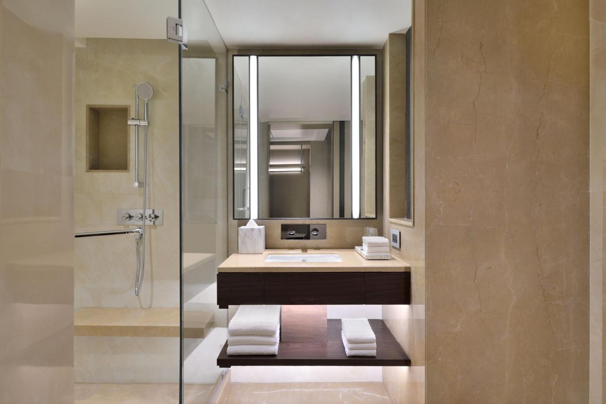 Courtyard By Marriott Gorakhpur Ξενοδοχείο Εξωτερικό φωτογραφία