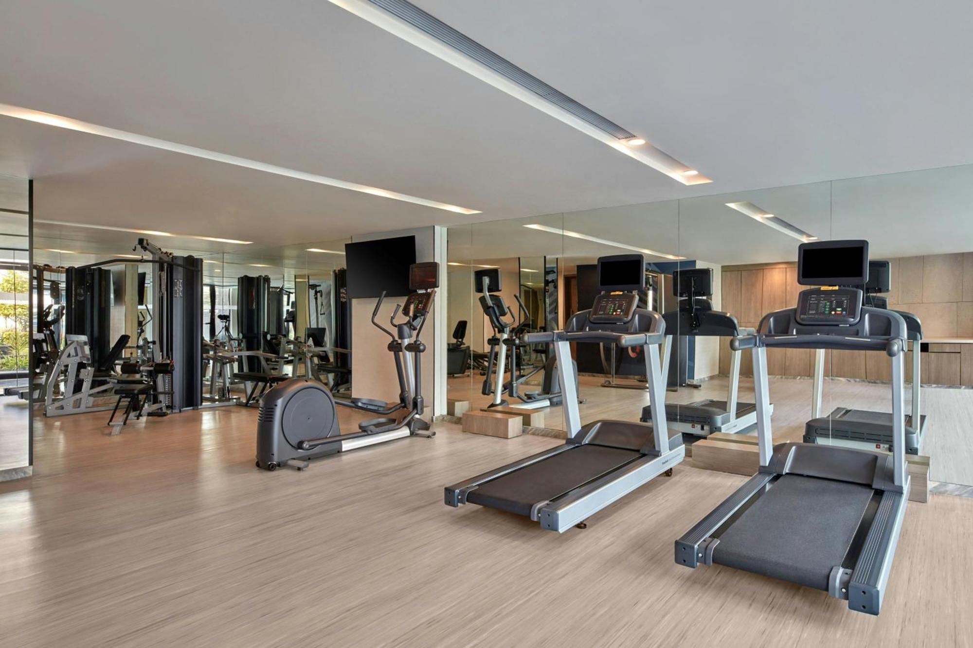 Courtyard By Marriott Gorakhpur Ξενοδοχείο Εξωτερικό φωτογραφία