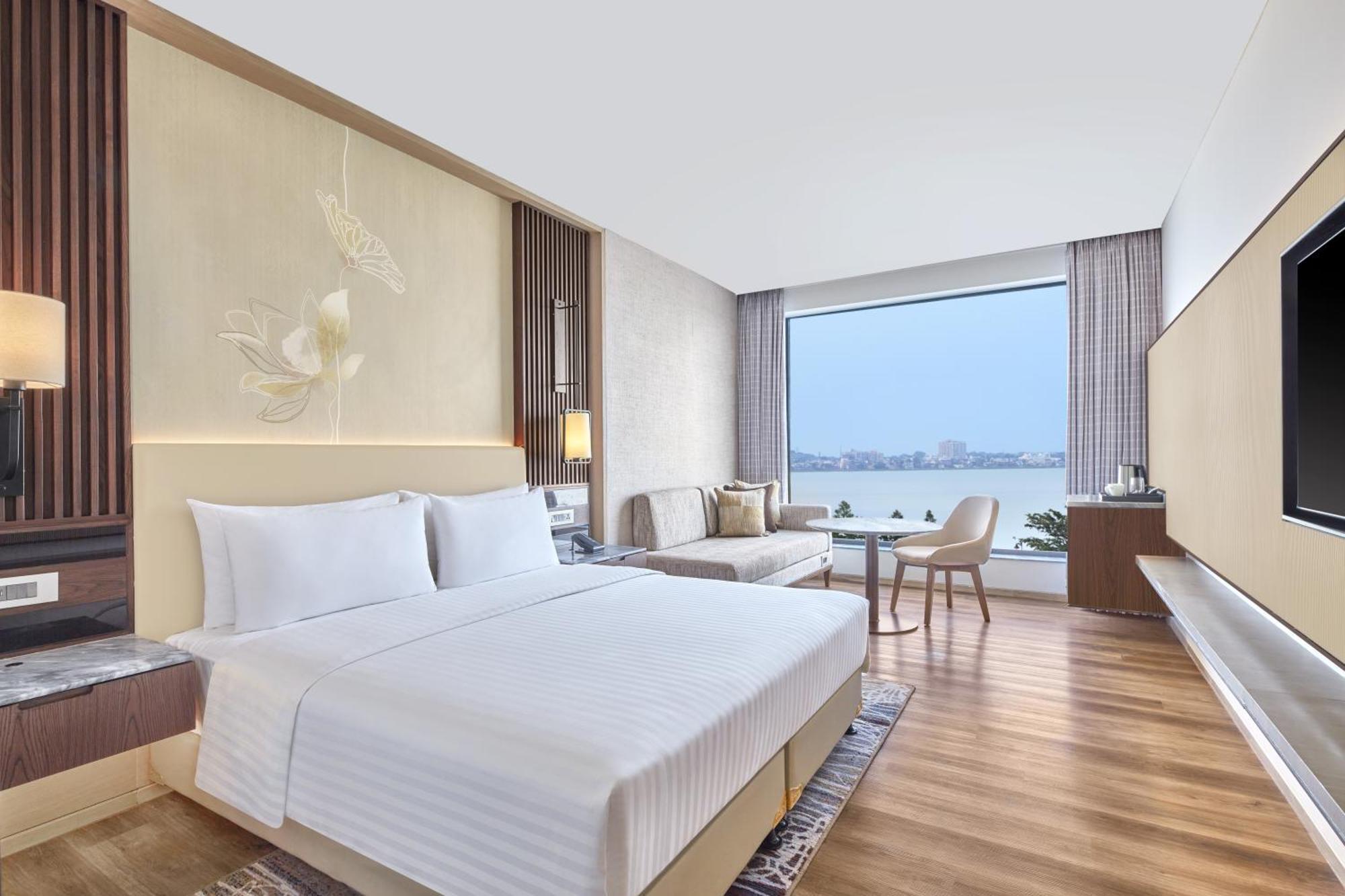 Courtyard By Marriott Gorakhpur Ξενοδοχείο Εξωτερικό φωτογραφία